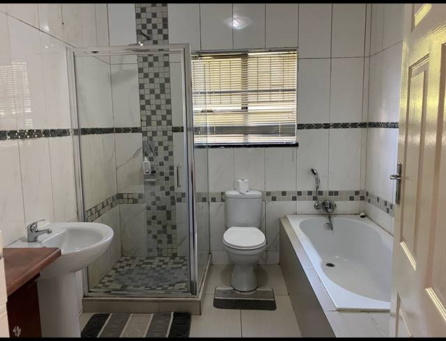 3 BEDROOM HOUSE FOR SALE IN BRACKENDOWNS